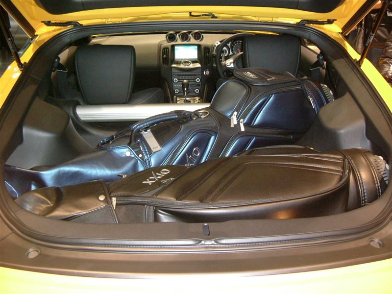 Nissan 350z convertible trunk space #10