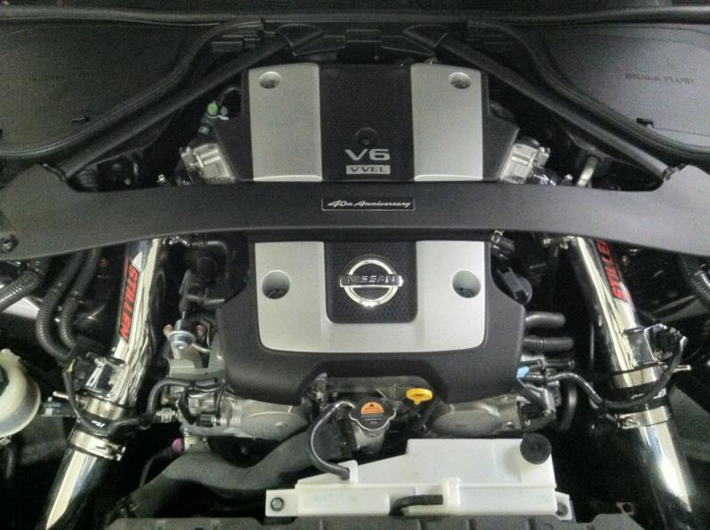 Engine bay w/ Stillen Gen 3 cai's