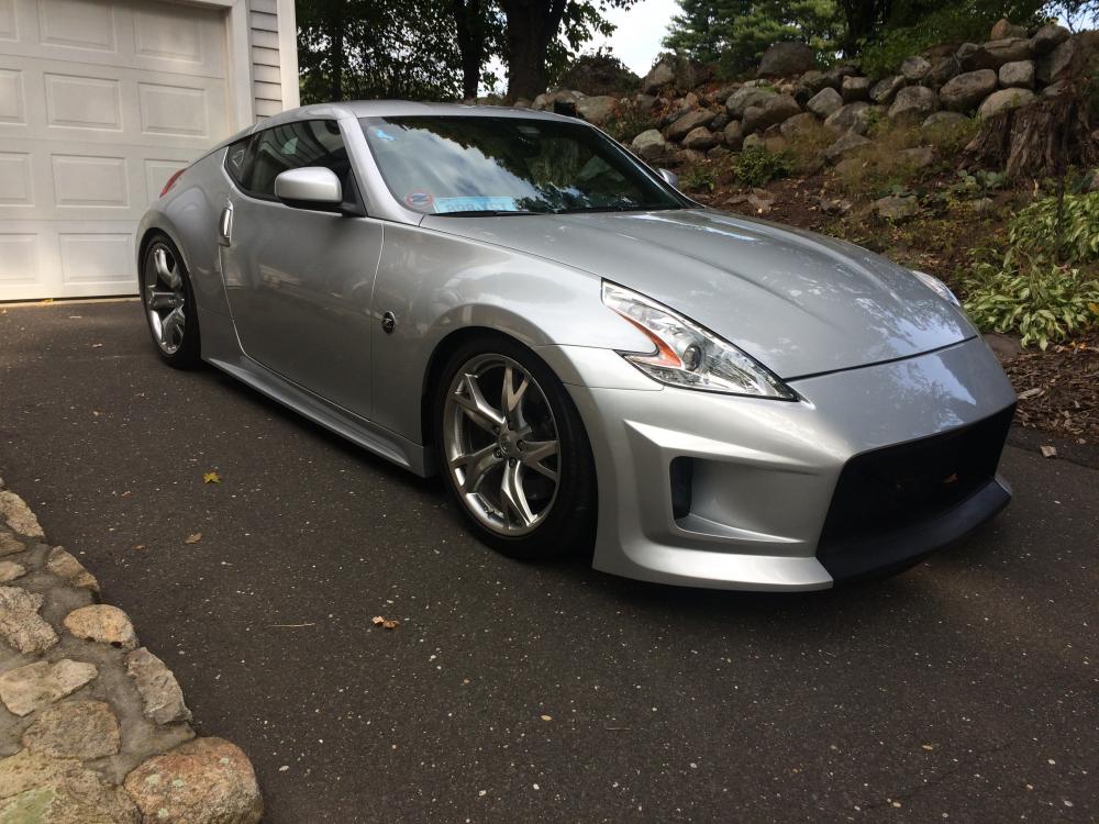 Stillen fascia and side skirts.