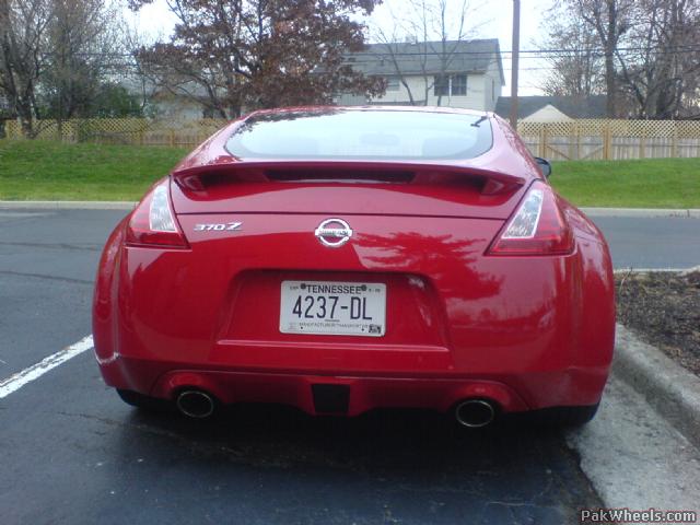 370Z spotted by a forum member.  Great job waqar!