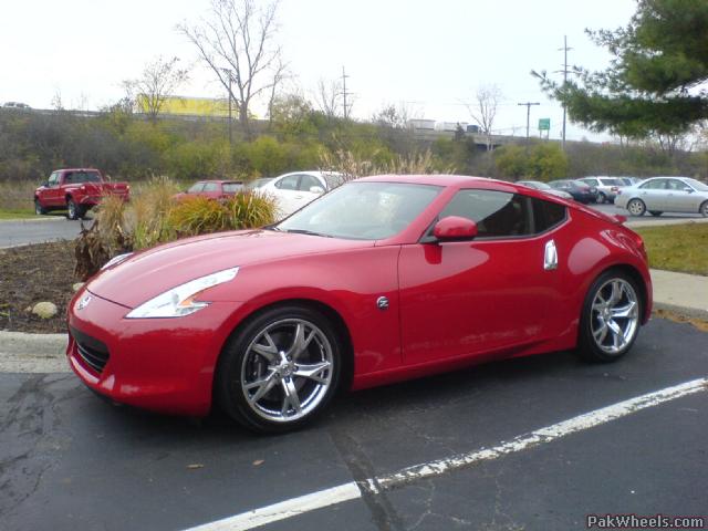 370Z spotted by a forum member.  Great job waqar!
