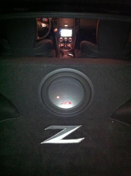 z enclosure with alpine sub. Big z mat