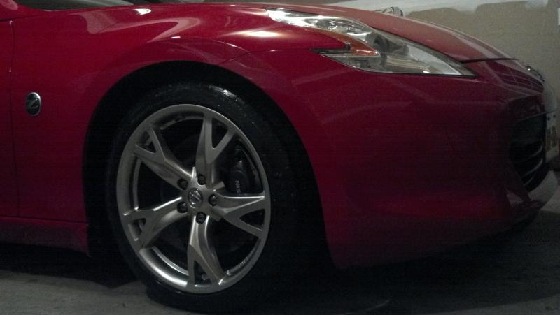 370Z Front right Front View