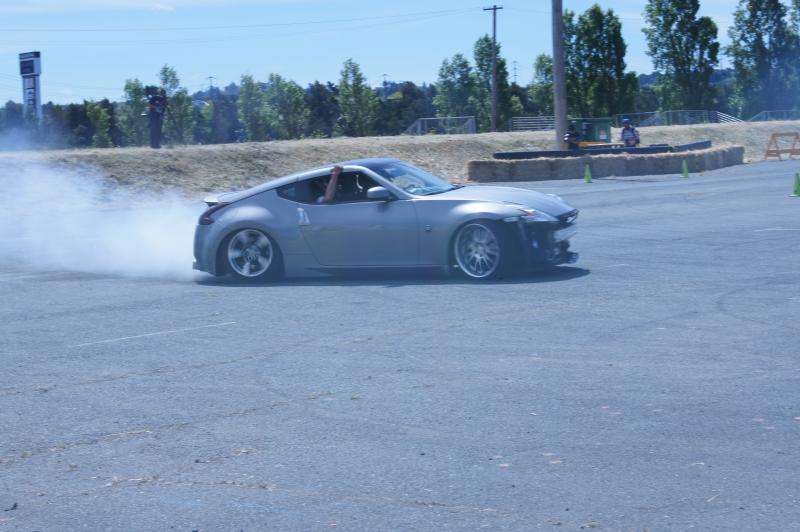 370z DRIFTING