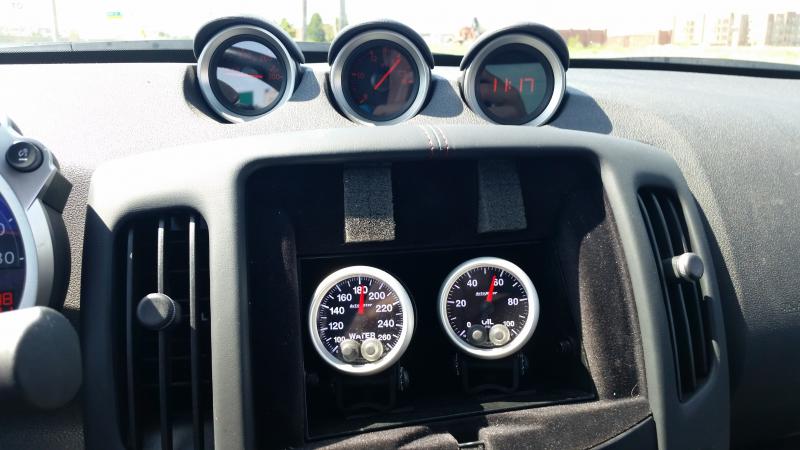 Water Temp and Oil Press gauges 370Z