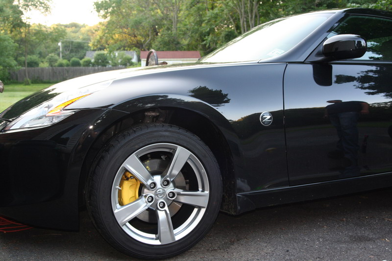 Nice shiny yellow calipers all around