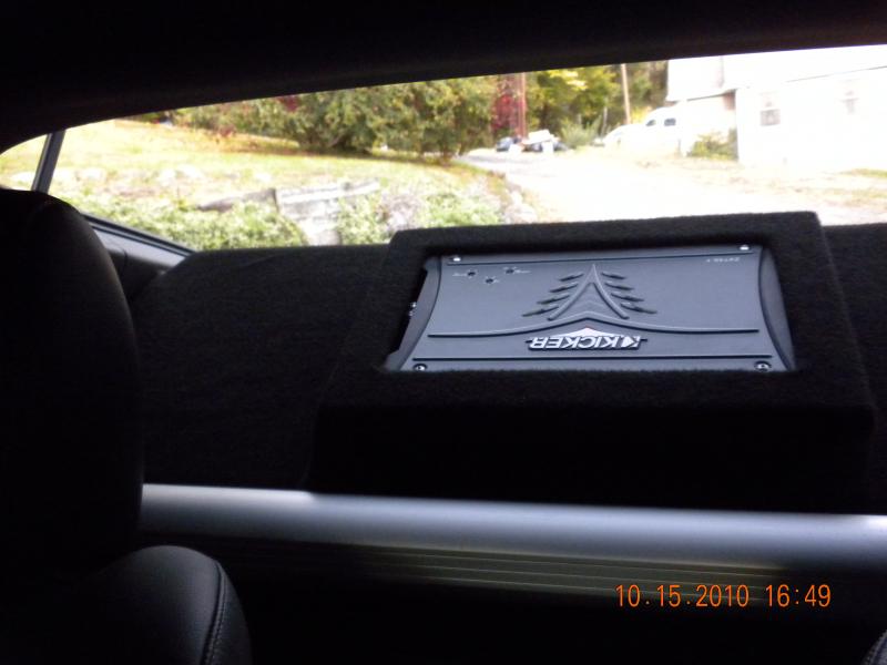 Kicker Sub Amp Interior