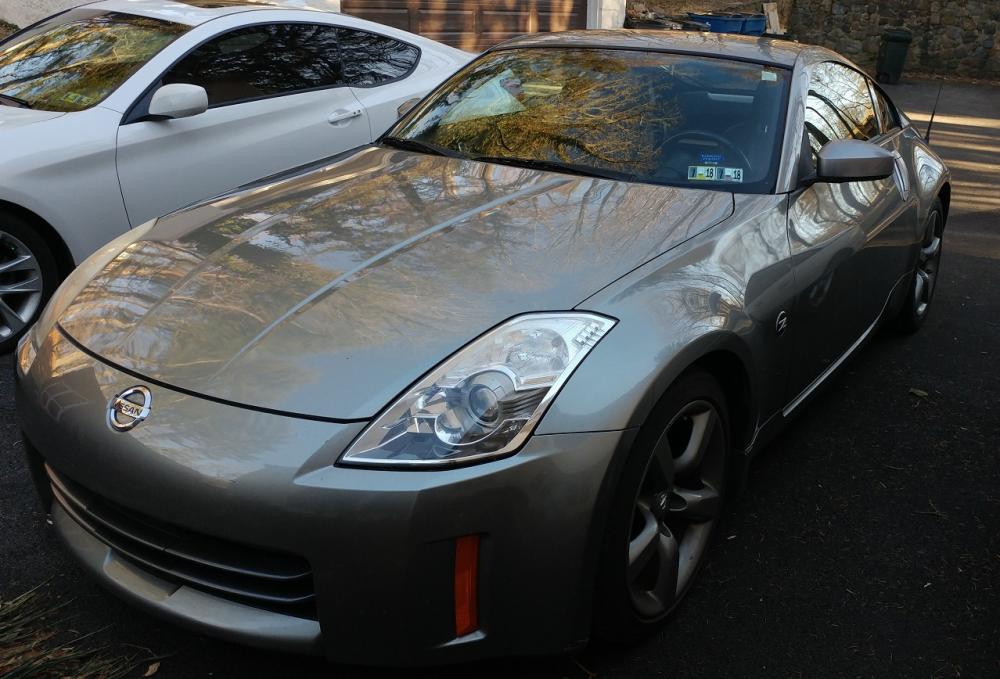 The 350z, last picture before selling it 2/1/2018.