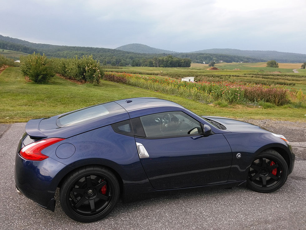 370Z in the Catoctin "mountains." I need center caps for the new wheels.