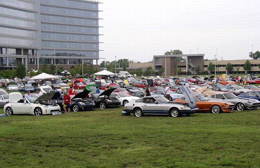 Nissan Headquarters front lawn was used for showing!