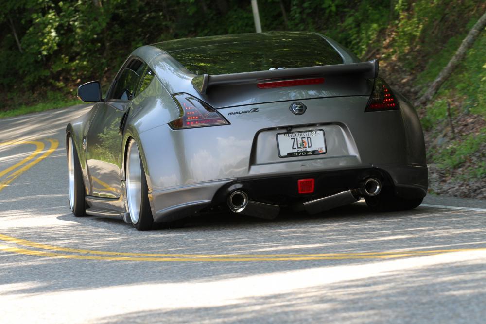 Zdayz 2012
Tail of the Dragon from Killboy.
Rear arse shot under load!