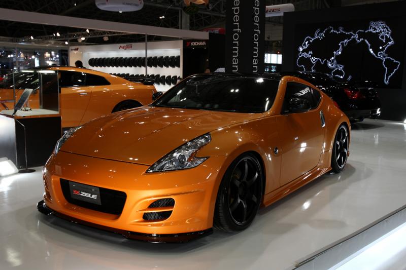 Zele 370Z front