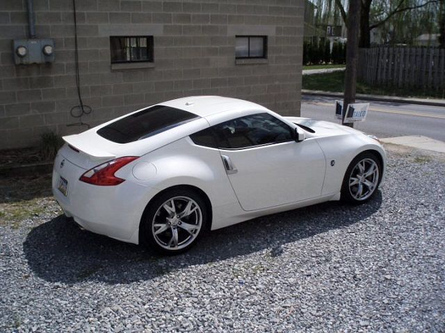 Suntek Carbon 45% doors, 35% hatch by Mike Snyder at SST Tint & Graphics in Elizabethtown

April 5, 2010