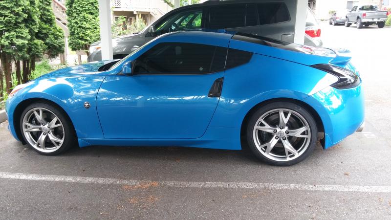decided to take off the PlastiDip wheels, present day Z