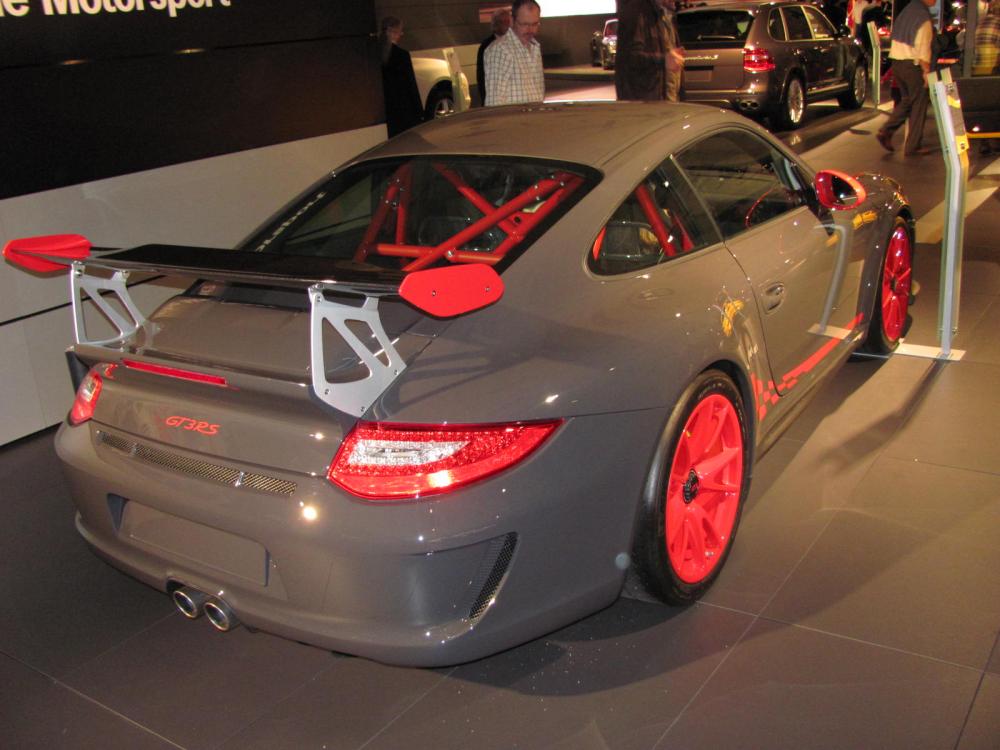 I really like this car.  The gray and red are different.  Yes, I like porsches...especially this one.
