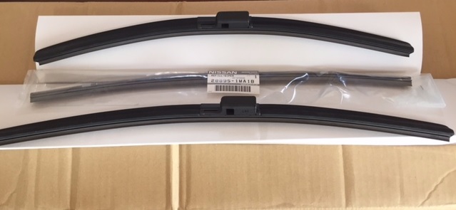 2013 370z wiper blade set plus one extra refill