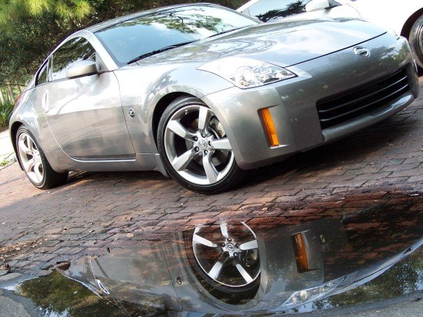 my 2007 350z. Water Reflections