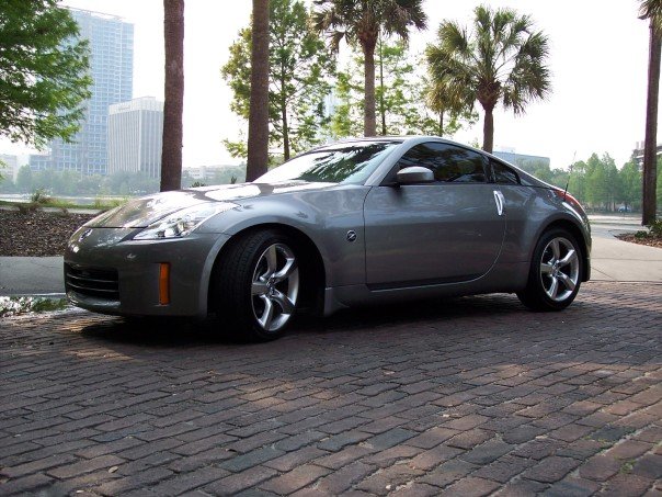 my 2007 350z. Downtown Orlando.