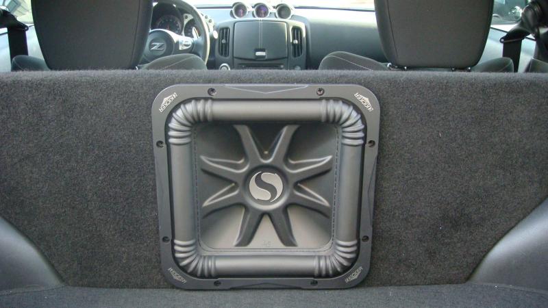 Kicker 10" L5 Sub in Zenclosures Custom Box