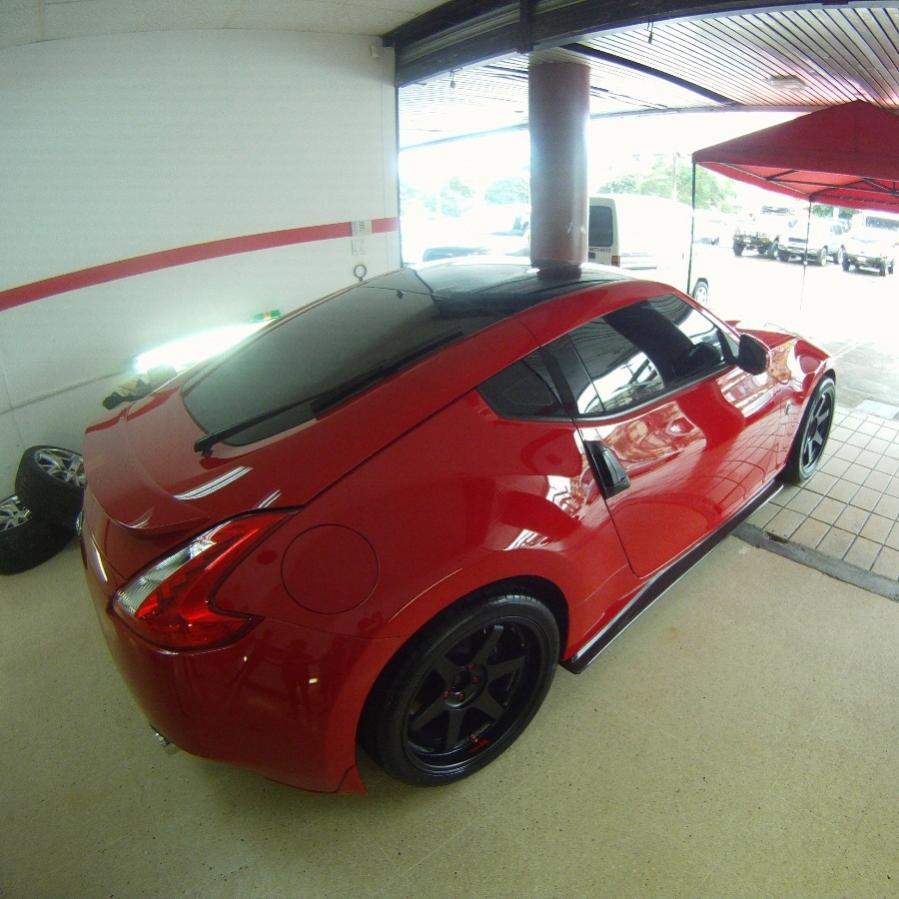 Matte Black Volk Racing TE37SL Wheels installed..

Missing red Volk stickers on spokes.. Putting them on in the next couple of days..