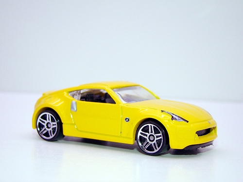 nissan 370z yellow 1