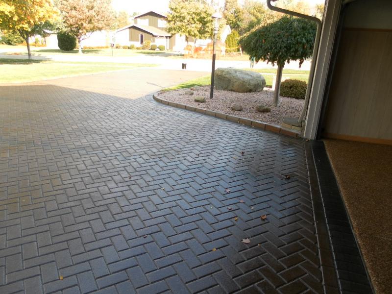 SAM 1757 Just sealed pavers