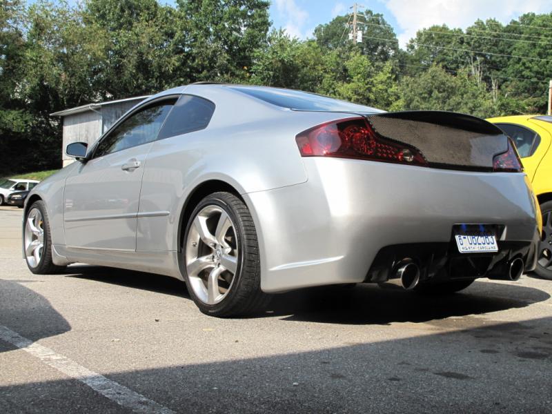 first car
Seibon C/S trunk
C/S rear 
Nismo exhaust 
Inven Front end
350z vhr anniversary wheels
Brembo brakes 
Seibon hood