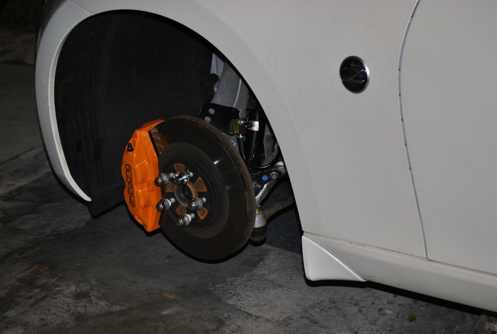 Evening shot of Front Calipers RAL2000
