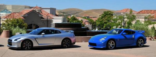 GTR and Blue Nismo 370Z