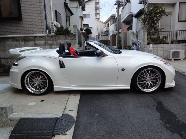 Can you install a 370z nismo spoiler on a 370z Roadster - Page 2