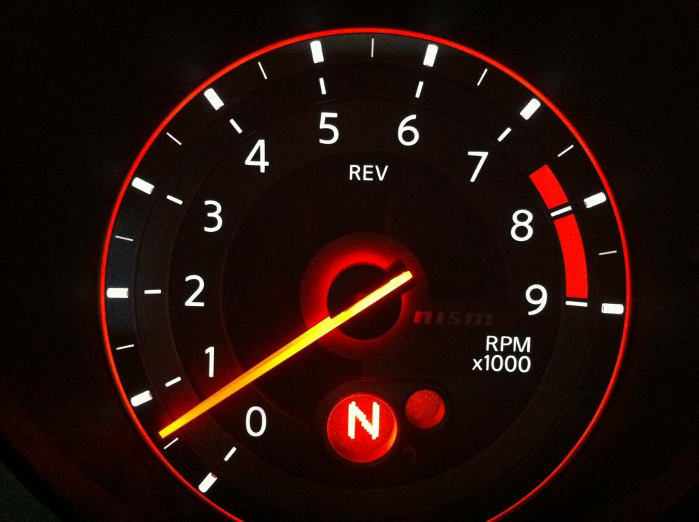 NISMO tach