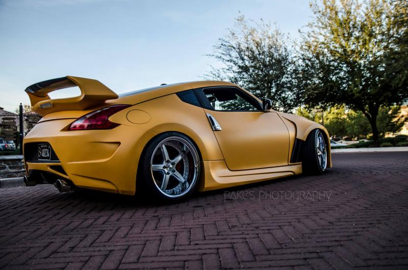 Nissan 370z Р¶РµР»С‚С‹Р№
