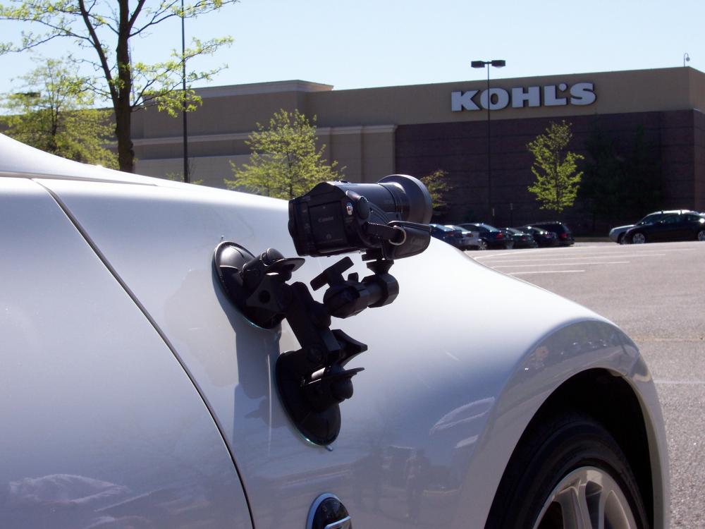 Steve's Delkin Double Gecko camera mount with his HD camcorder doing it's thing.