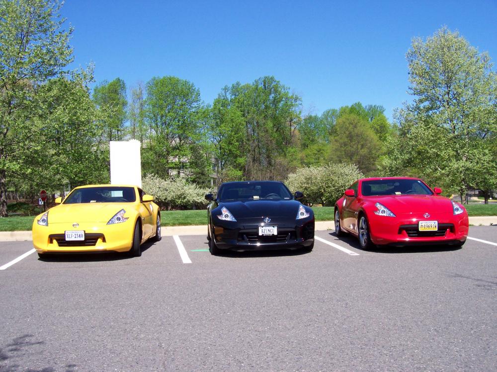 Paul's Chicane Yellow, Jon's Black, and Ross' (Paul's Brother) Red Z.